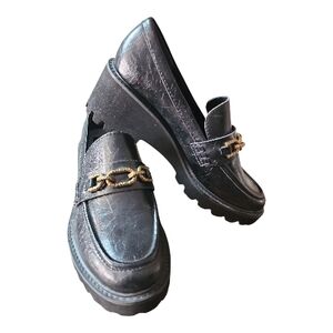 DOLCE VITA | Black Harlan Midnight Crinkle Patent Leather Loafer Shoes Gold  | 9